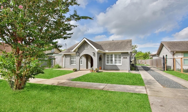 view of front of house with a front lawn