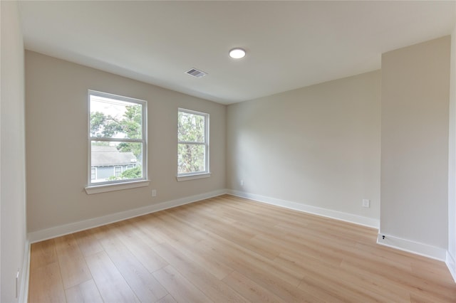 empty room featuring light hardwood / wood-style flooring