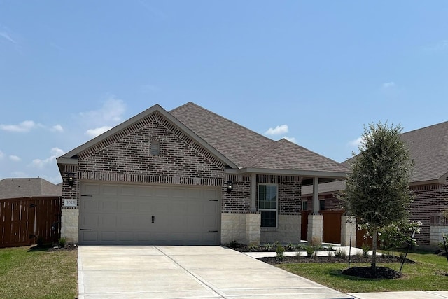 view of front facade featuring a garage