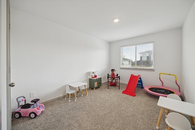 playroom with carpet