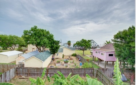 641 4th St, San Leon, TX 77539 - view of fenced backyard
