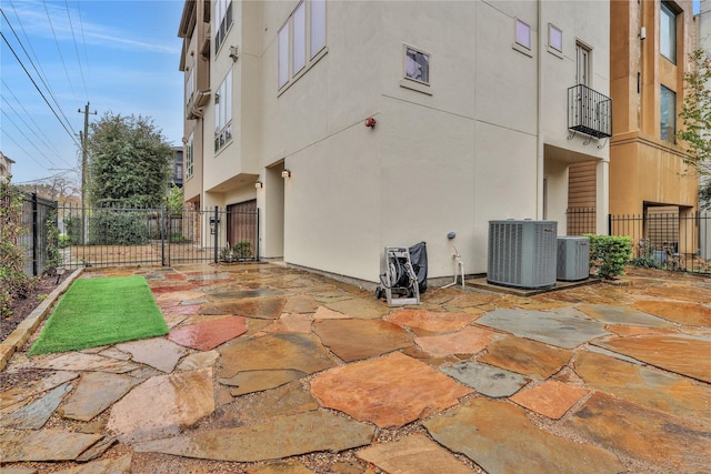 view of patio / terrace featuring cooling unit