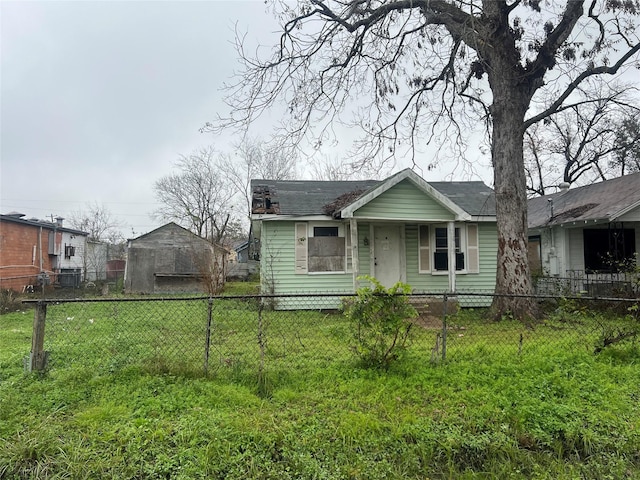 exterior space featuring a front lawn