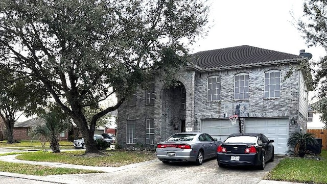 view of front facade featuring a garage