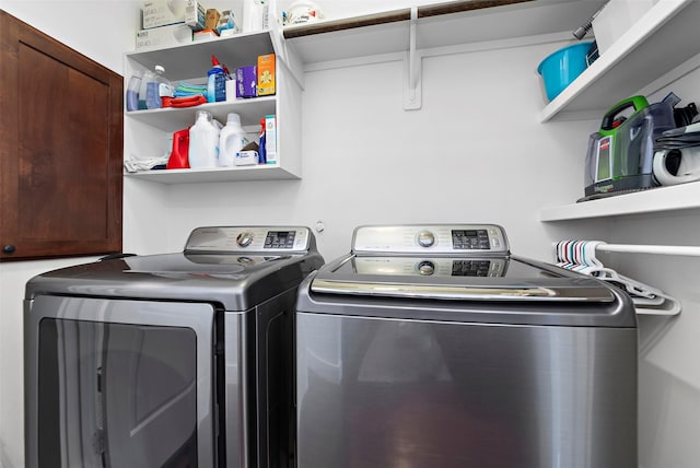 laundry room with washer and clothes dryer