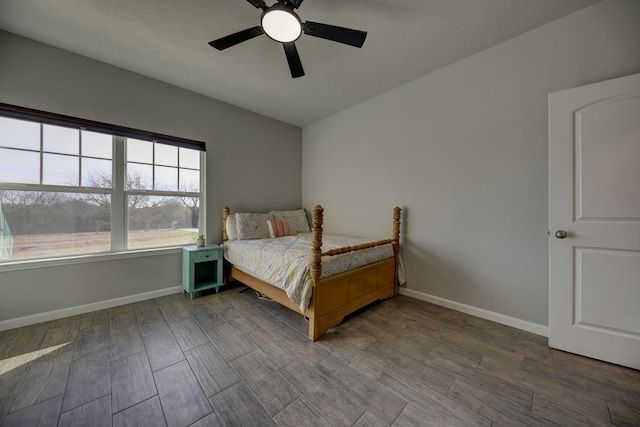 bedroom with ceiling fan