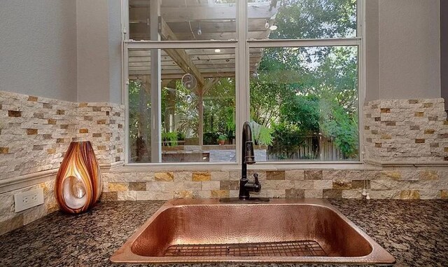 interior details featuring sink