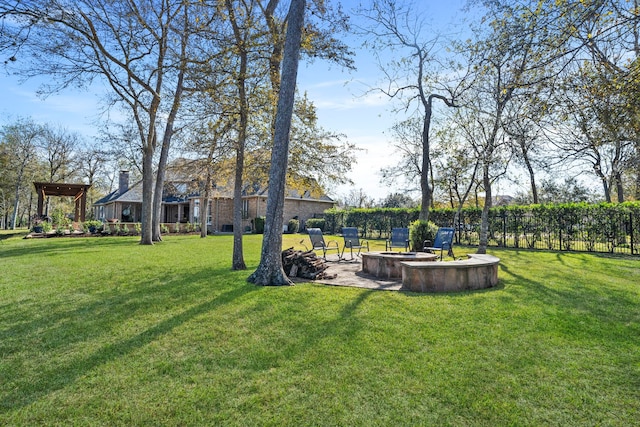 view of yard featuring a patio area