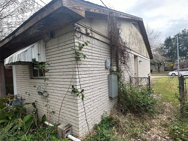 view of side of property