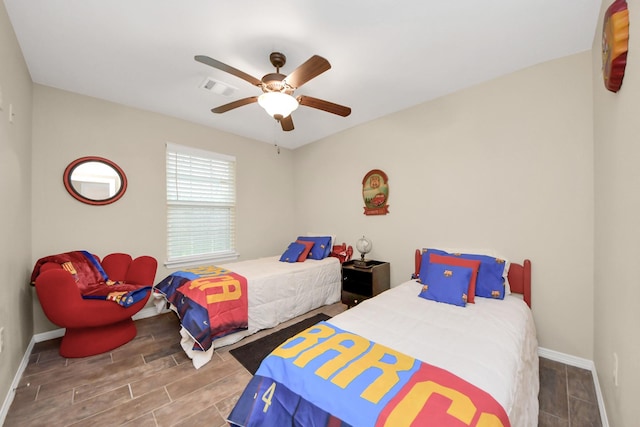 bedroom featuring ceiling fan