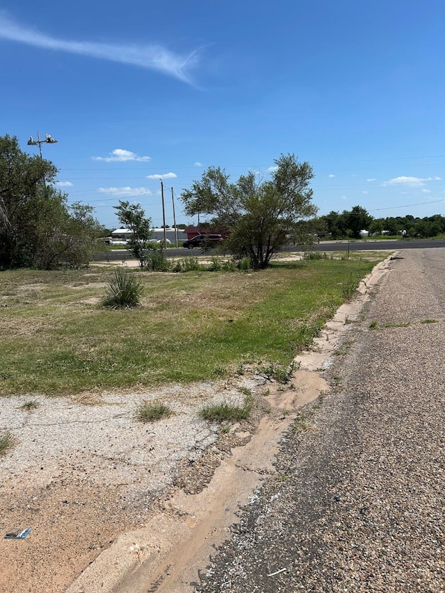 601 E 10th St, Borger, TX 79007 - photo 23