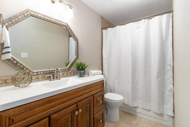 full bathroom featuring a textured ceiling, toilet, shower / bath combination with curtain, and vanity