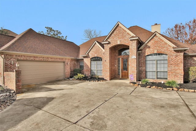 view of front facade with a garage