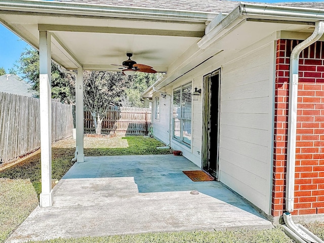 view of patio / terrace with ceiling fan