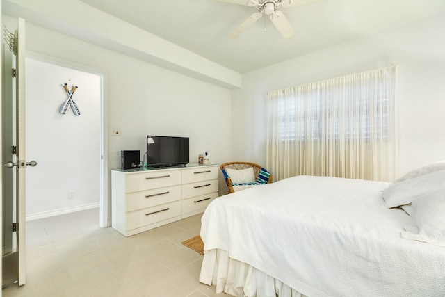 bedroom featuring ceiling fan