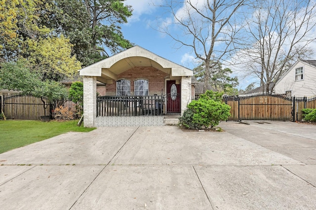 view of front of house