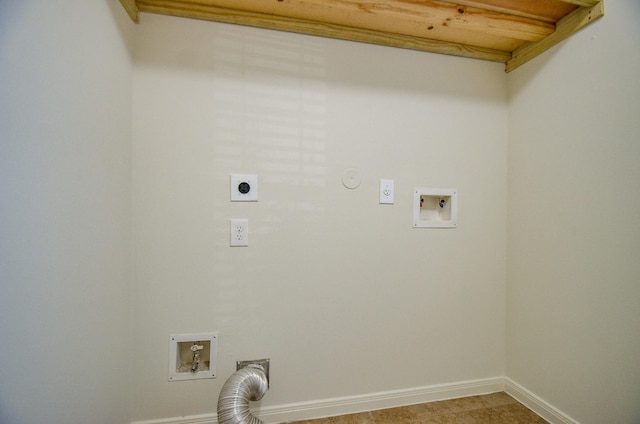 washroom featuring hookup for an electric dryer, hookup for a gas dryer, and hookup for a washing machine