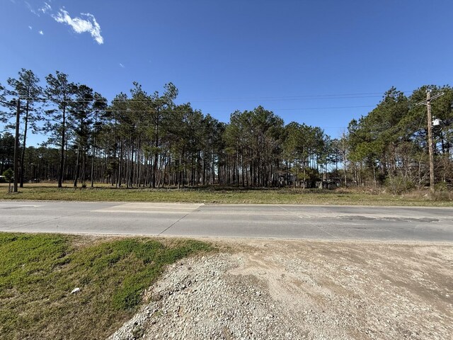 Listing photo 2 for 1136 County Road 5000, Cleveland TX 77327