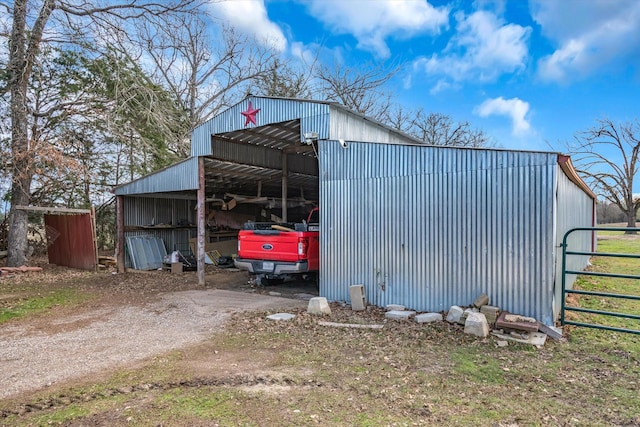 view of outbuilding