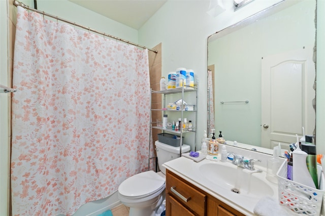 full bathroom with shower / tub combo with curtain, vanity, and toilet