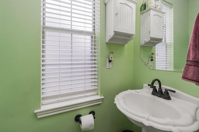 bathroom with sink