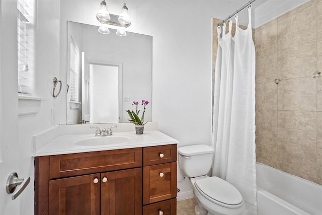 full bathroom with shower / bath combination with curtain, vanity, and toilet