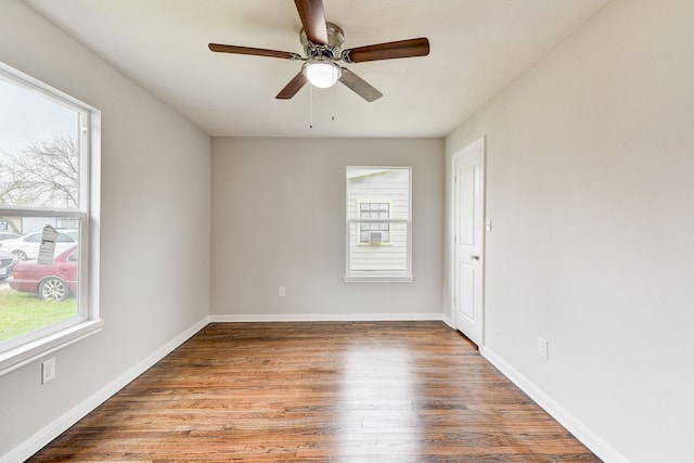 empty room featuring light hardwood / wood-style floors and ceiling fan