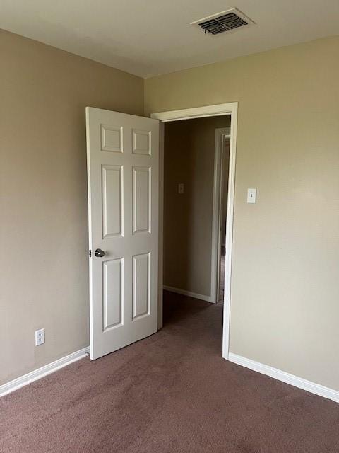 empty room with carpet