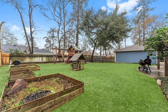 view of yard featuring a playground