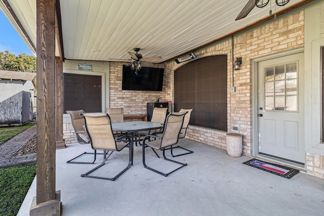 view of patio featuring ceiling fan