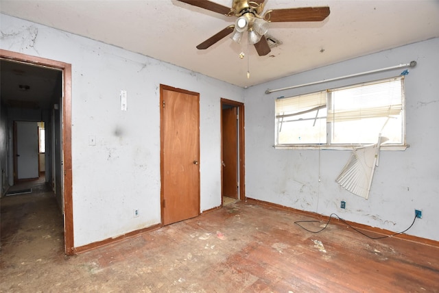 unfurnished bedroom with ceiling fan