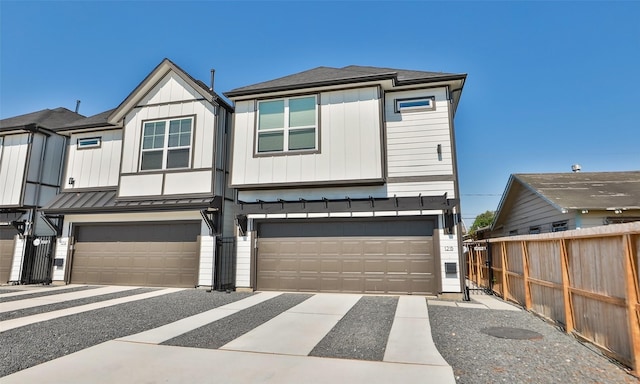 view of front of house featuring a garage