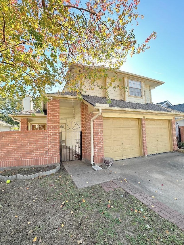 view of front of house featuring a garage