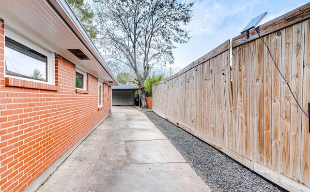 8614 Linkpass Ln, Houston, TX 77025 - view of side of home with brick siding