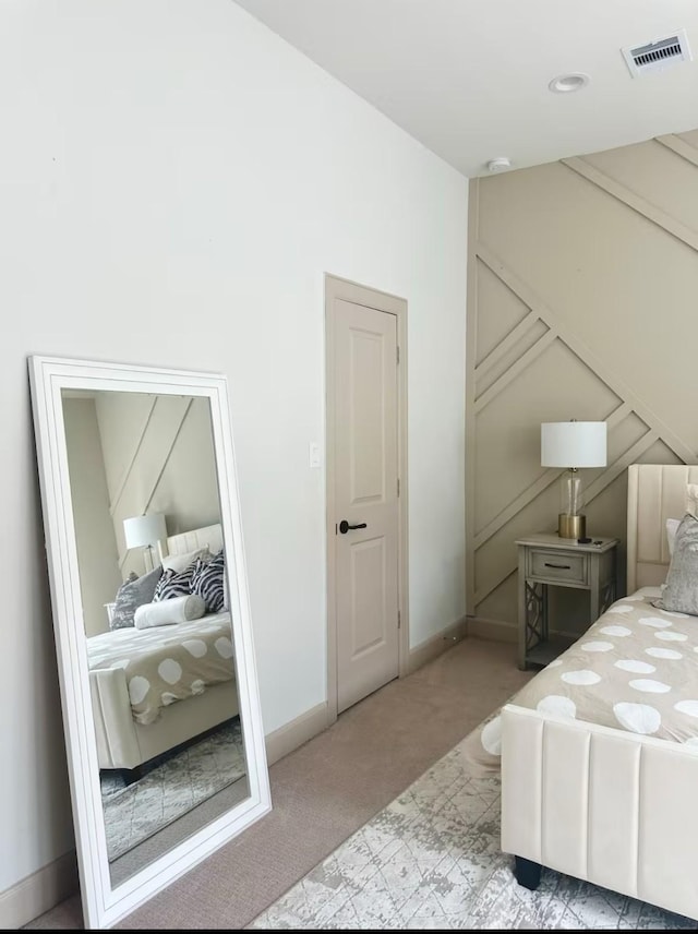 bedroom with carpet flooring