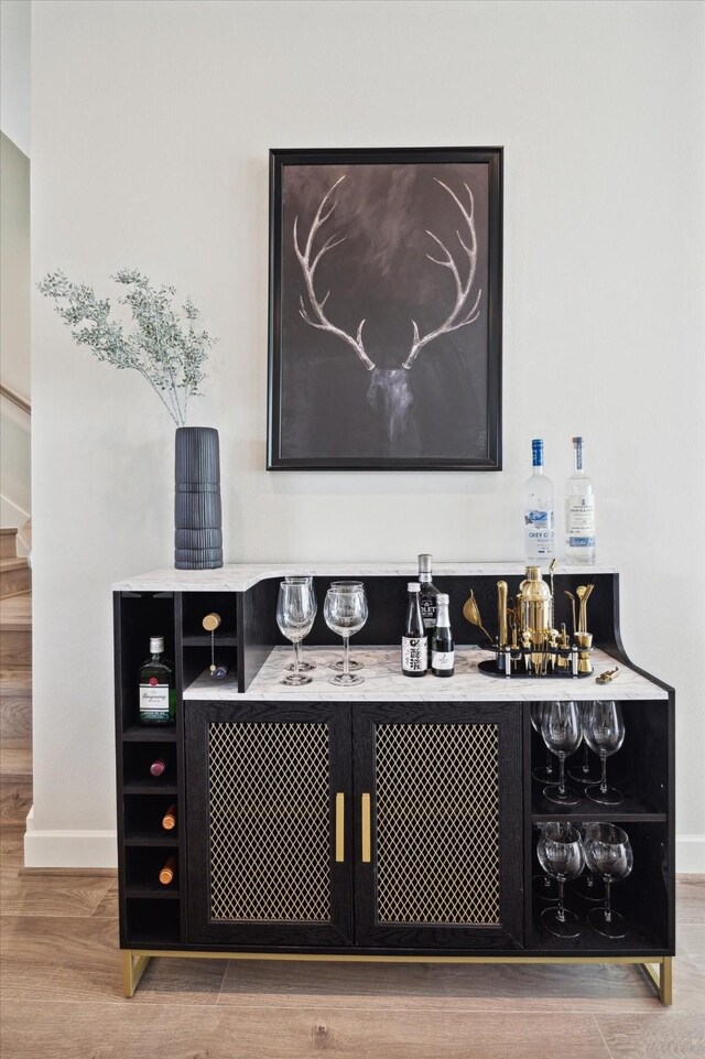 3037 Hicks St, Houston, TX 77007 - view of bar