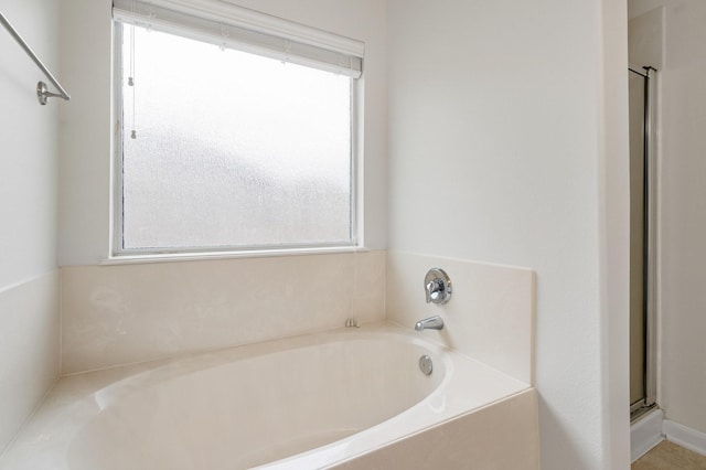 bathroom featuring a bathtub