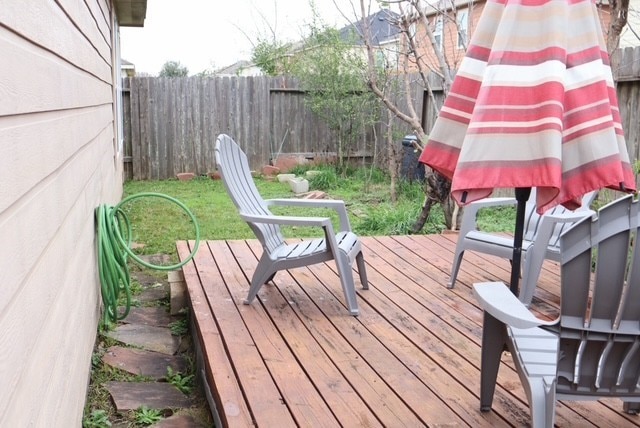 view of wooden deck