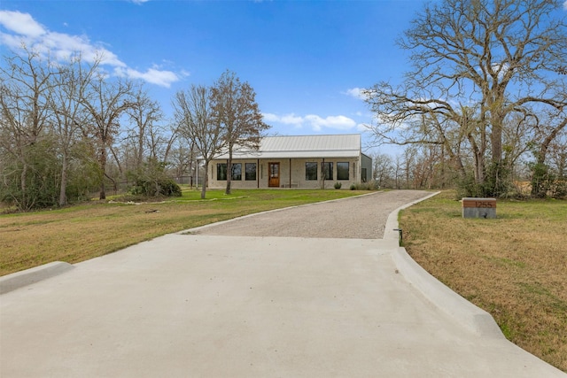 view of front of house with a front yard