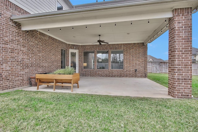 view of patio with ceiling fan