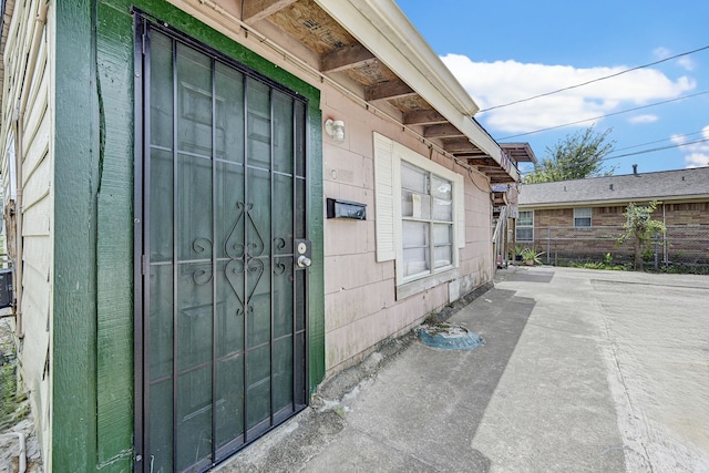 view of entrance to property