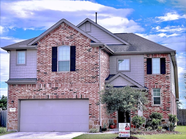 view of front property featuring a garage