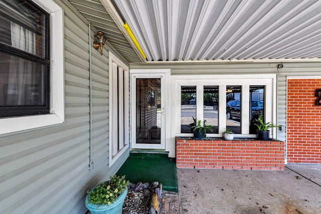 view of property entrance