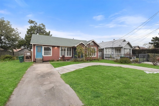 view of front of house with a front yard