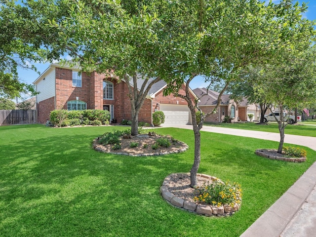 view of front of property featuring a front lawn