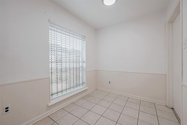 view of tiled spare room