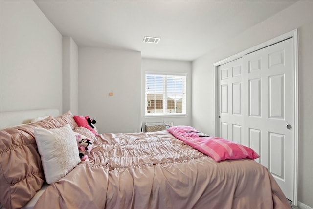 bedroom with a closet