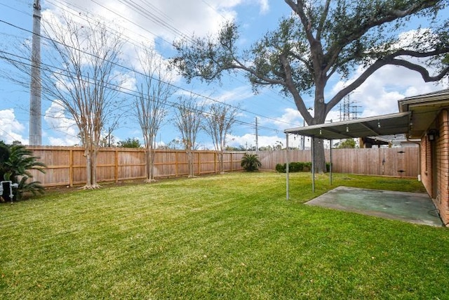 view of yard with a patio