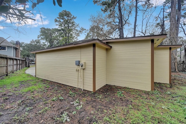 view of outbuilding