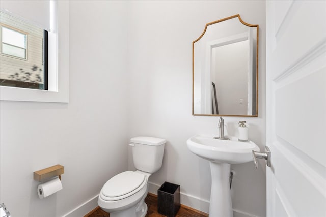 bathroom featuring toilet